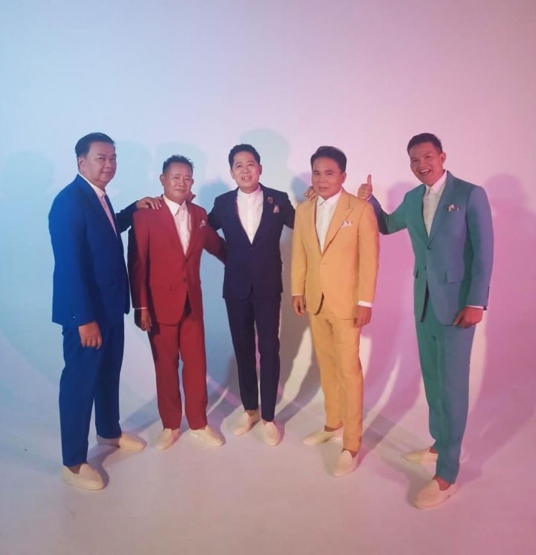 IMG_2139 ชุดสูท วงเรนโบว์ DGRIE Pastel Suit Set for Rainbow