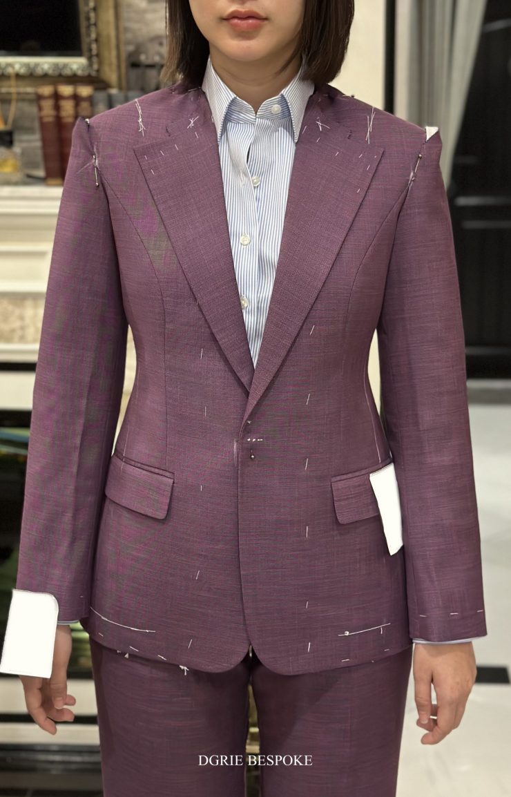 ตัดสูทผู้หญิง Fitting Purple & Window Brown Suits