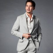 เกมรักทรยศ อนันดา ในบทบาท อธิน Light Grey Sport Stripe Suit