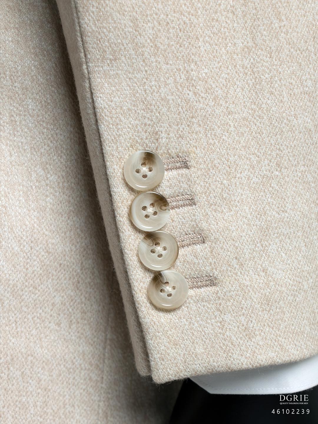 เสื้อสูทผ้าวูล สีครีม Beige Two Tone Flannal Wool Gold Leaf Jacket