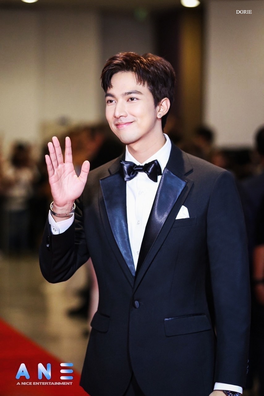 กรณ์ ศิริสรณ์ Black Tuxedo Wool Double Notch Lapel