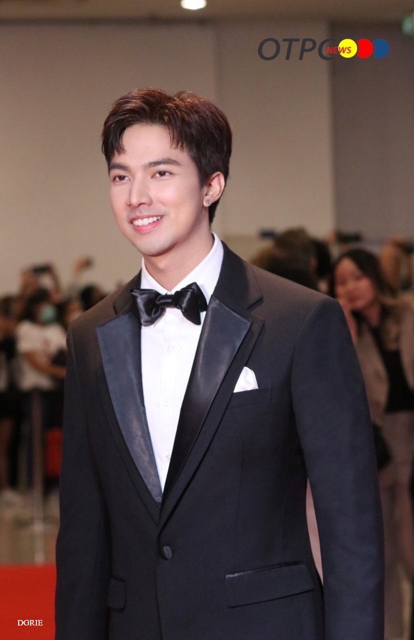 กรณ์ ศิริสรณ์ Black Tuxedo Wool Double Notch Lapel