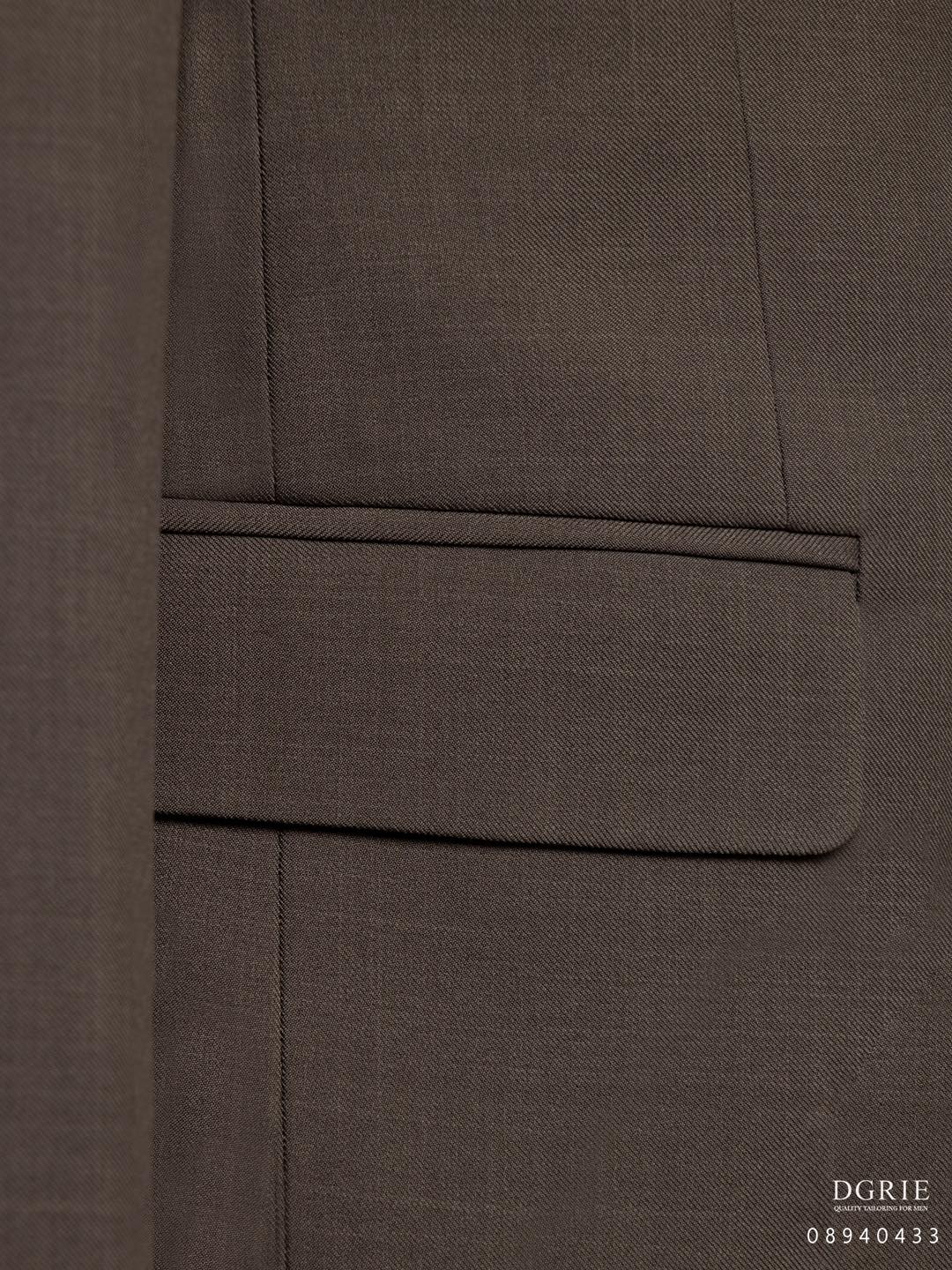 DGRIE รุ่น Play Collection Brown T/R Suits