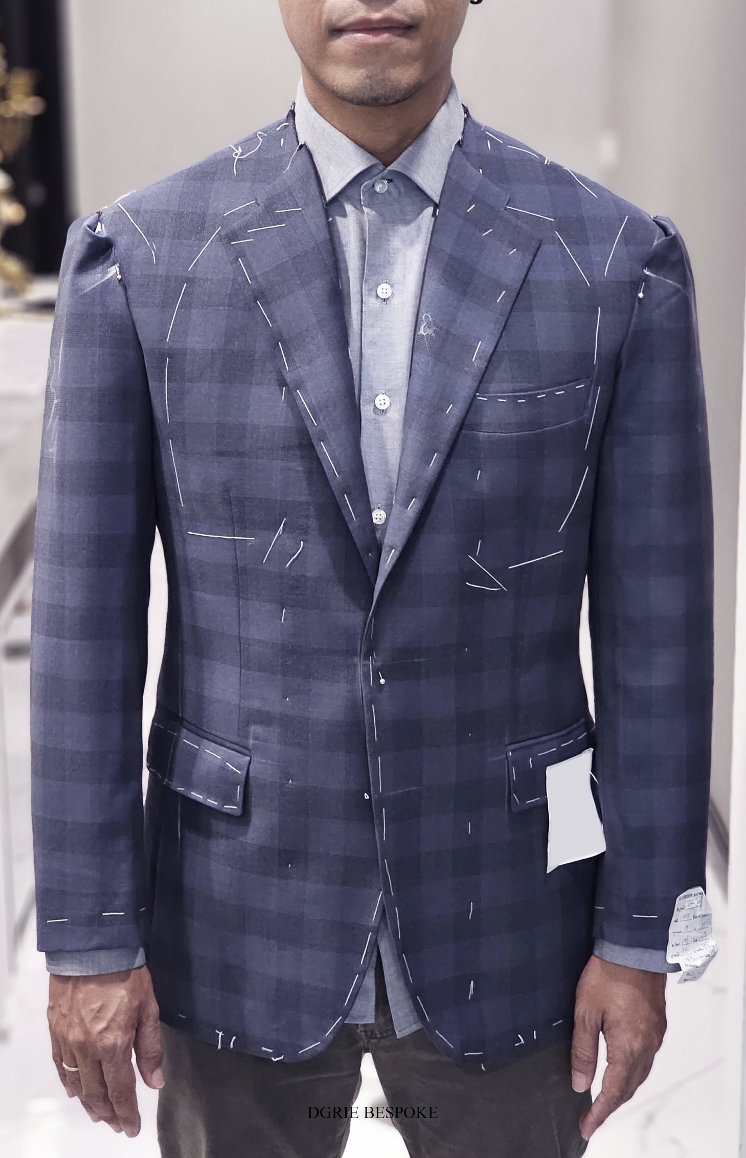 ตัดสูท ลายตารางสีน้ำเงิน DGRIE WINDOW NAVY SUIT
