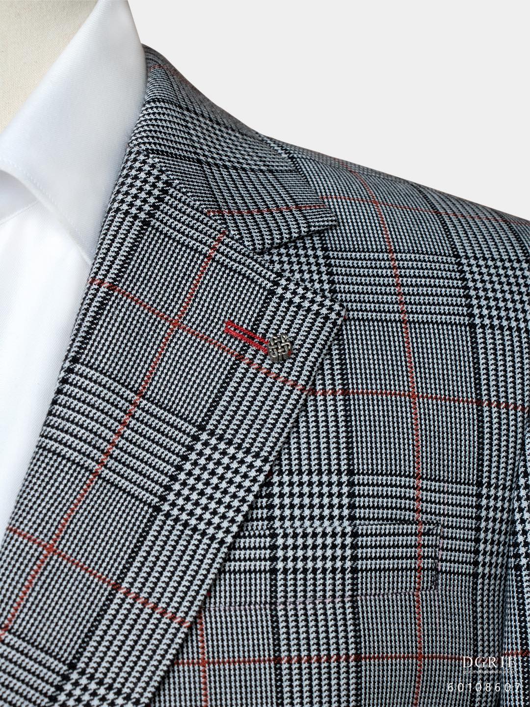 412981943_749383387224904_3438752196528768590_n เสื้อสูทสีเทา ตาราง Grey & Red Check Wool Blend Infinity Jacket