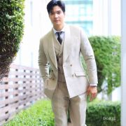 DGRIE Spotlight เสื้อสูท Mike Pattarade Beige Wool 3 Piece Suits