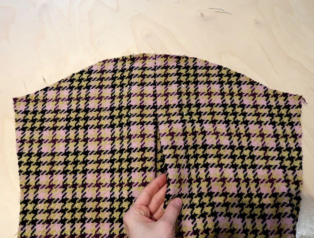 pleated coat DGRIE Vertical inverted pleat Jacket แจ็คเก็ตที่ออกแบบมาเพื่อการใช้งาน