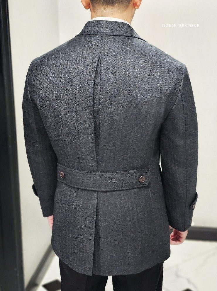 DGRIE Vertical inverted pleat Jacket แจ็คเก็ตที่ออกแบบมาเพื่อการใช้งาน