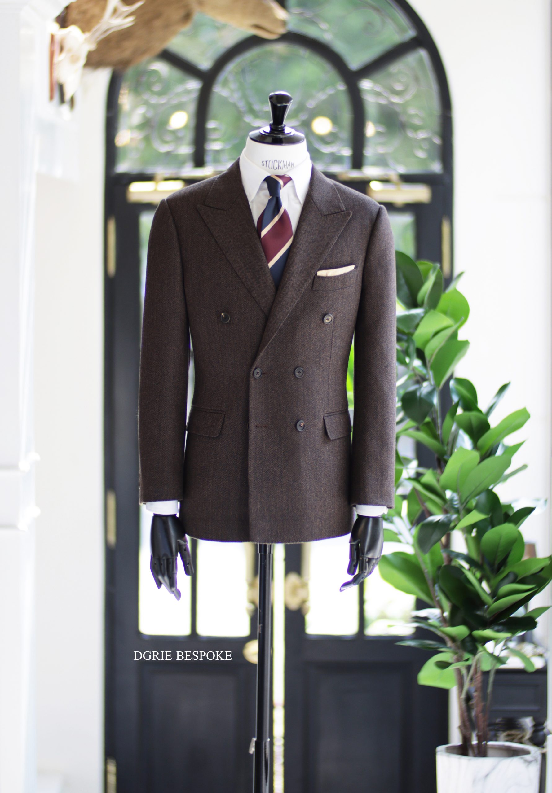 ร้านตัดสูท ตัดสูทวินเทจ Drapers OPALIS Brown Flannel Suits