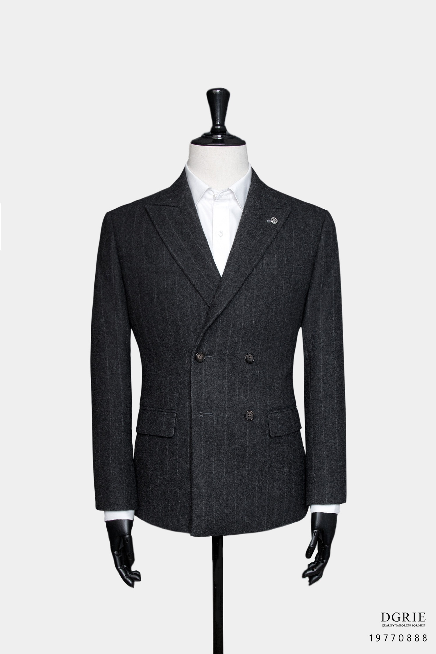 DGRIE เสื้อสูทลายทางสีเทา Grey Stripe Flannel Wool Suit