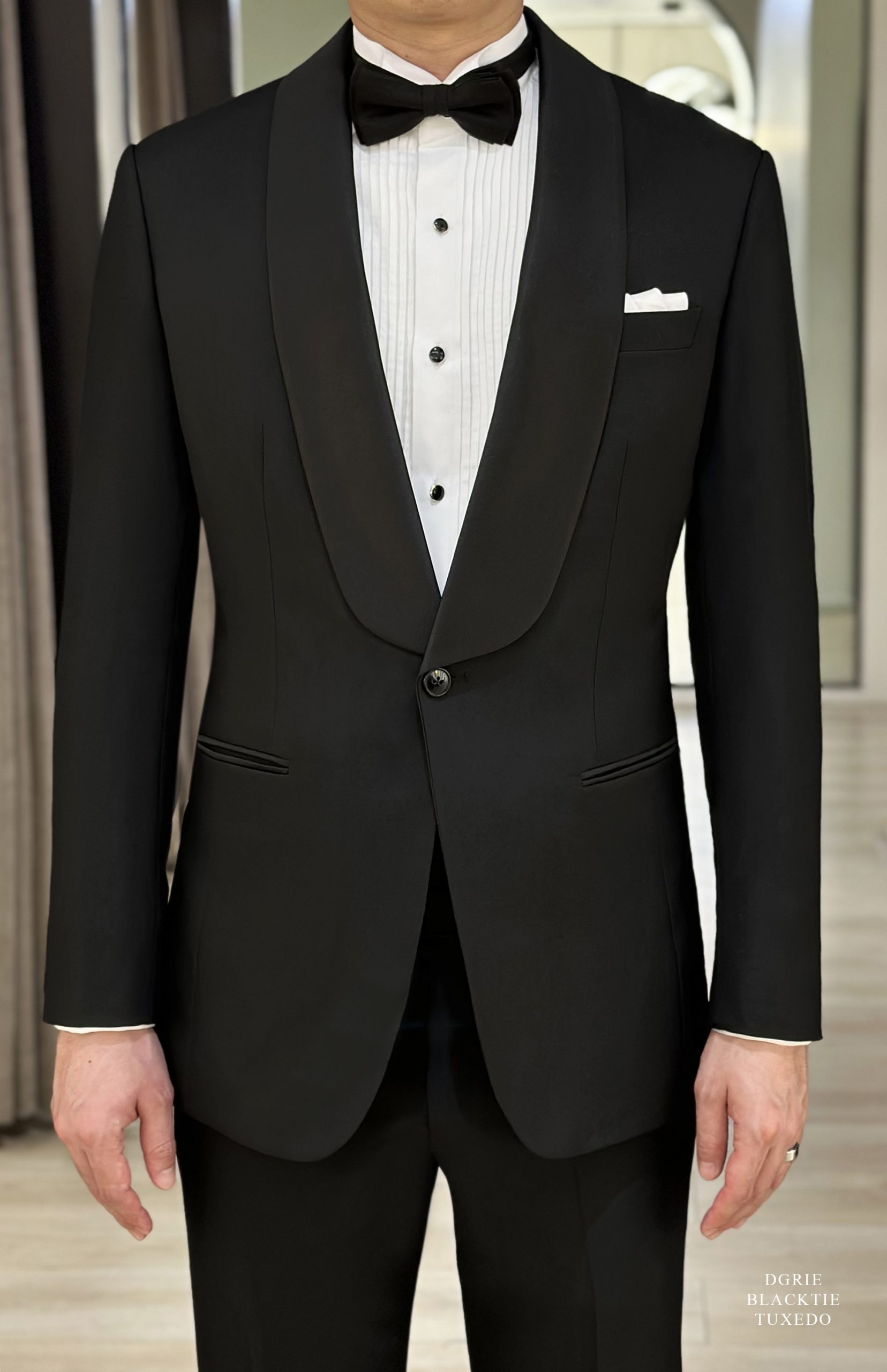 ตัดสูททักซิโด้ ตัดสูทแต่งงาน DGRIE BLACK SIGNATURE ROUND SHAWL LAPEL TUXEDO