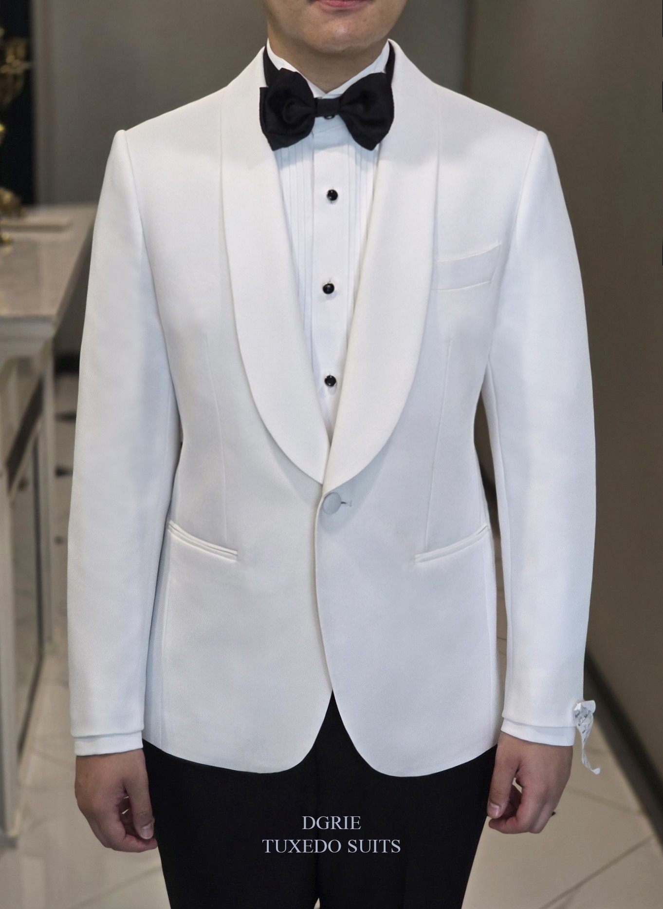 ตัดสูทแต่งงาน สีขาว DGRIE White Tuxedo Suits