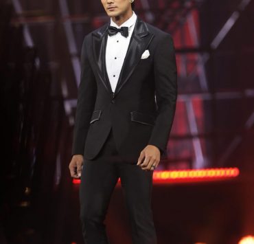 DGRIE Spotlight : Chaiwat Thongsang | Superblack Wool Tuxedo