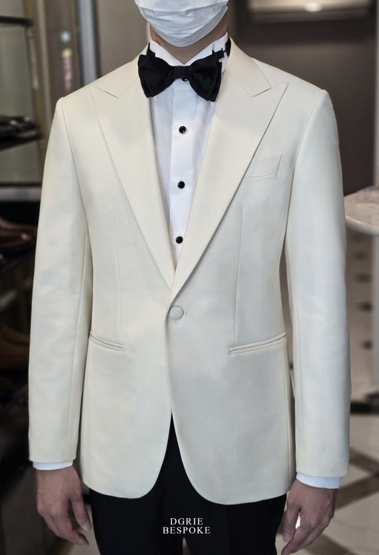 ตัดสูททักซิโด้ สีขาว DGRIE Ivory White Tuxedo Suits