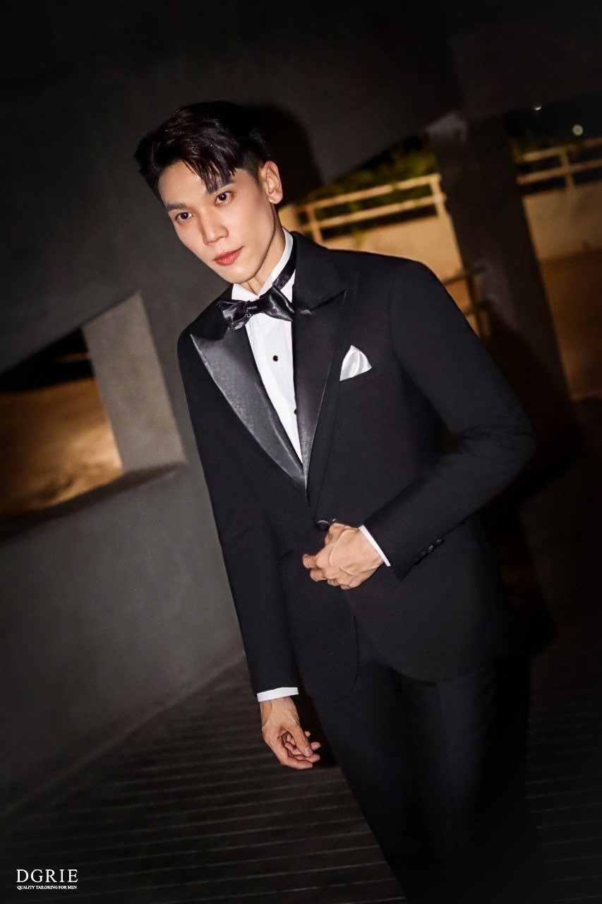 เสื้อสูททักซิโด้ K. Kornkan | Drago Super Black Tuxedo Suits