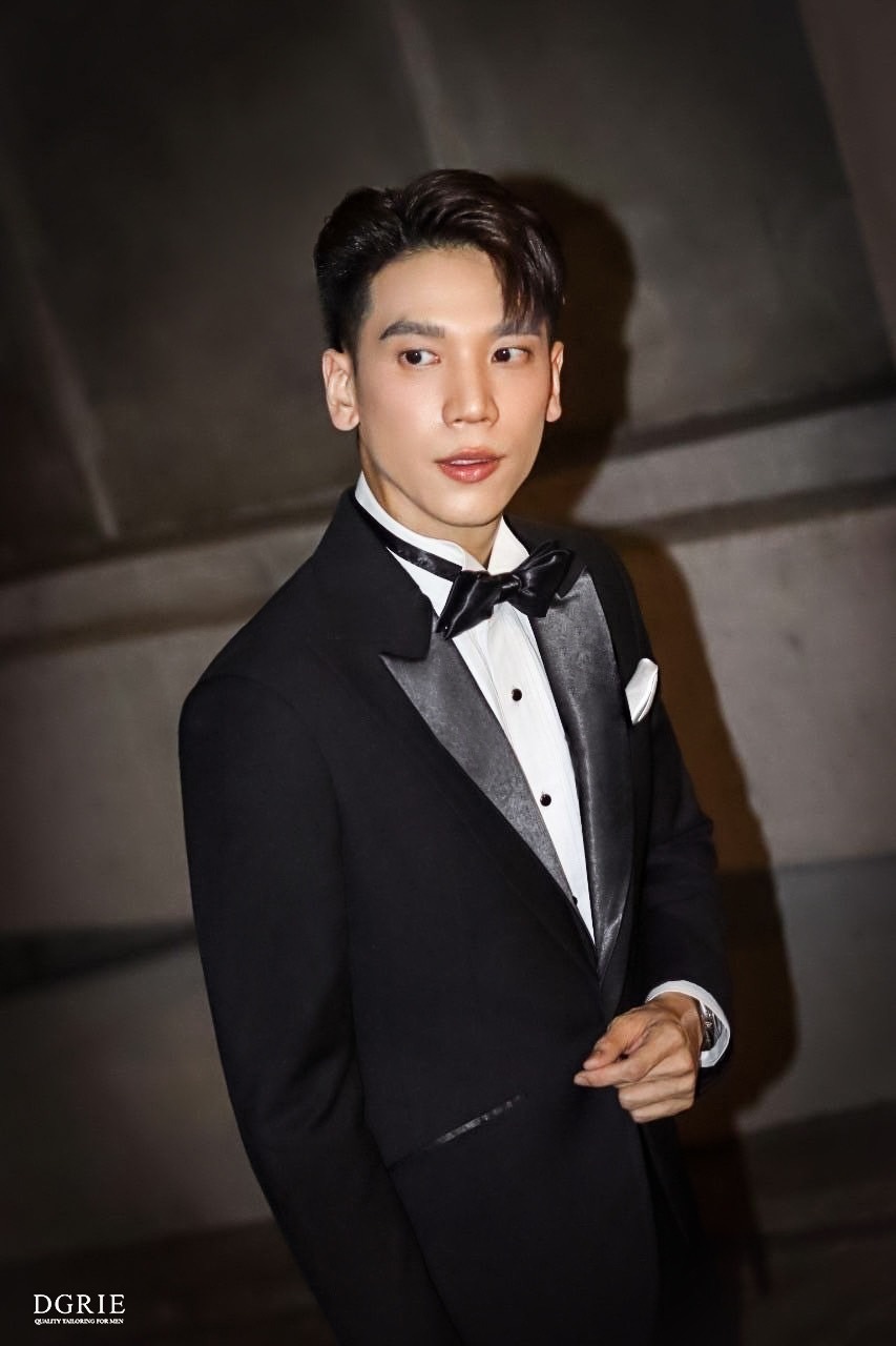 เสื้อสูททักซิโด้ K. Kornkan | Drago Super Black Tuxedo Suits