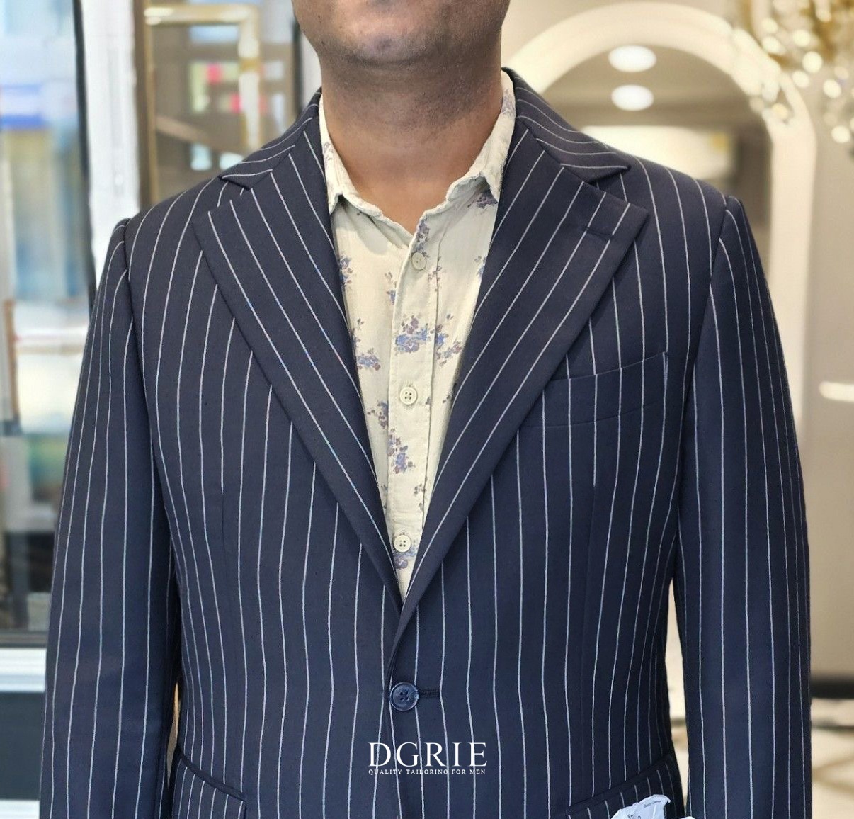 ตัดสูท ลายทาง สีน้ำเงินเข้ม Navy Pin Stripe Suits
