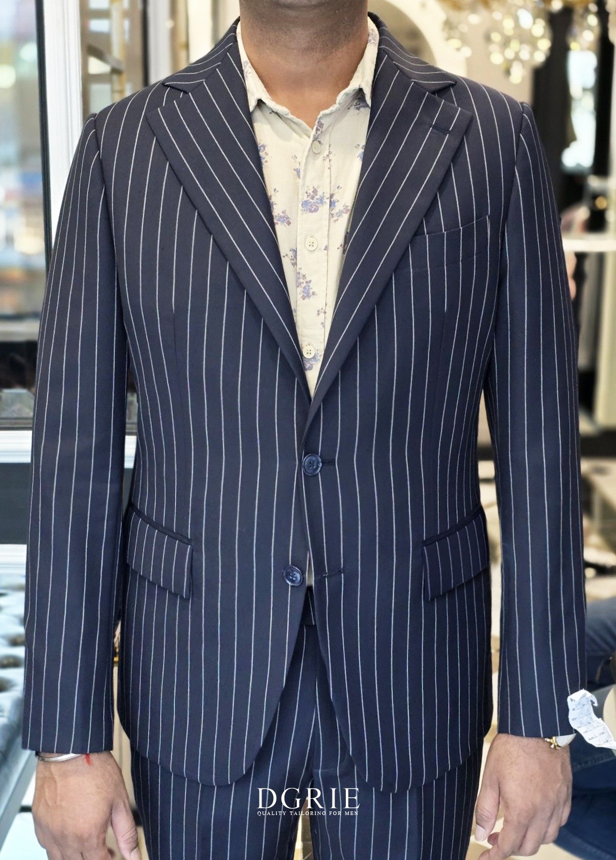 ตัดสูท ลายทาง สีน้ำเงินเข้ม Navy Pin Stripe Suits