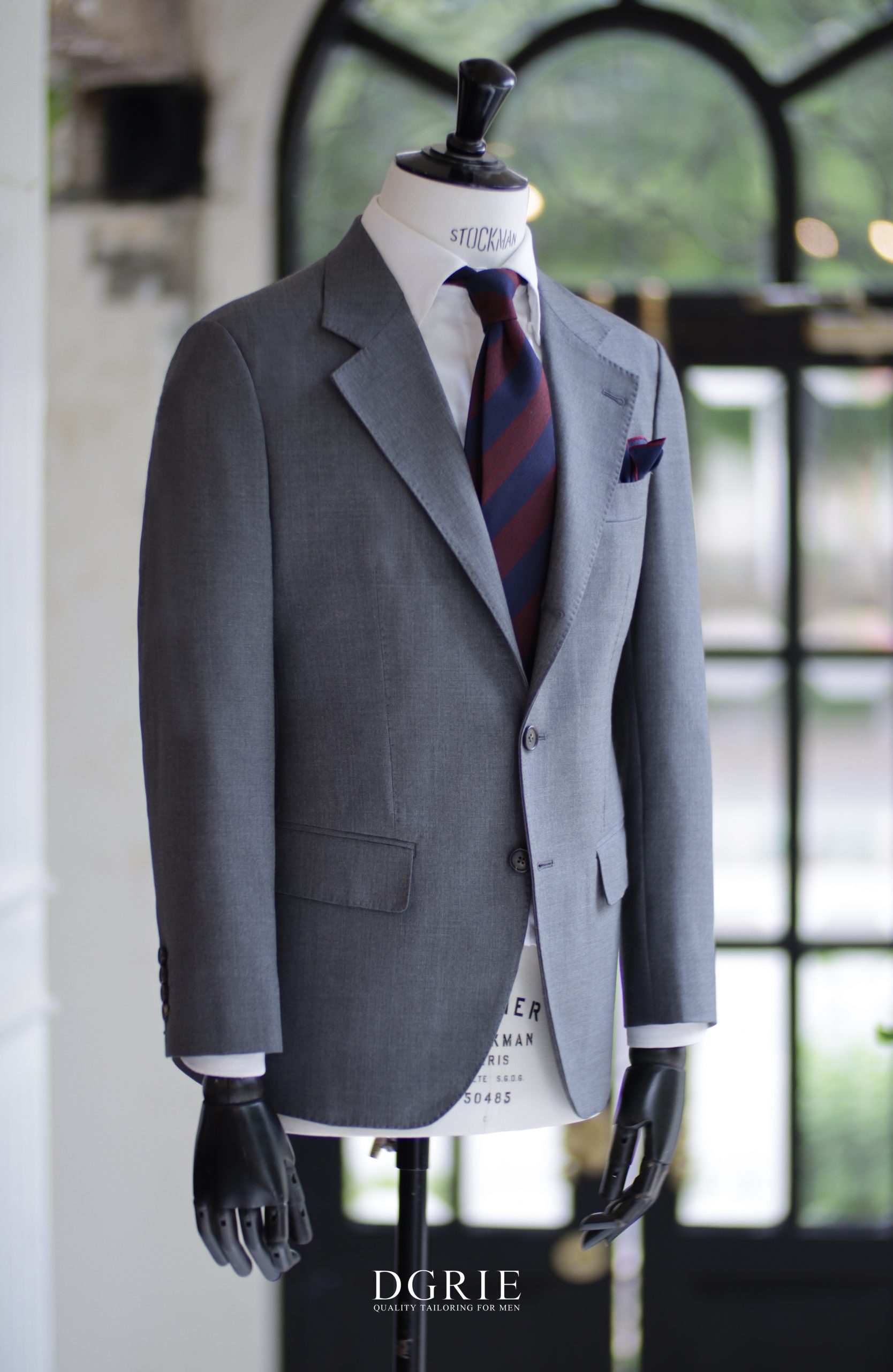 ตัดสูทหางม้า DGRIE Classic Grey Full Canvas Suit