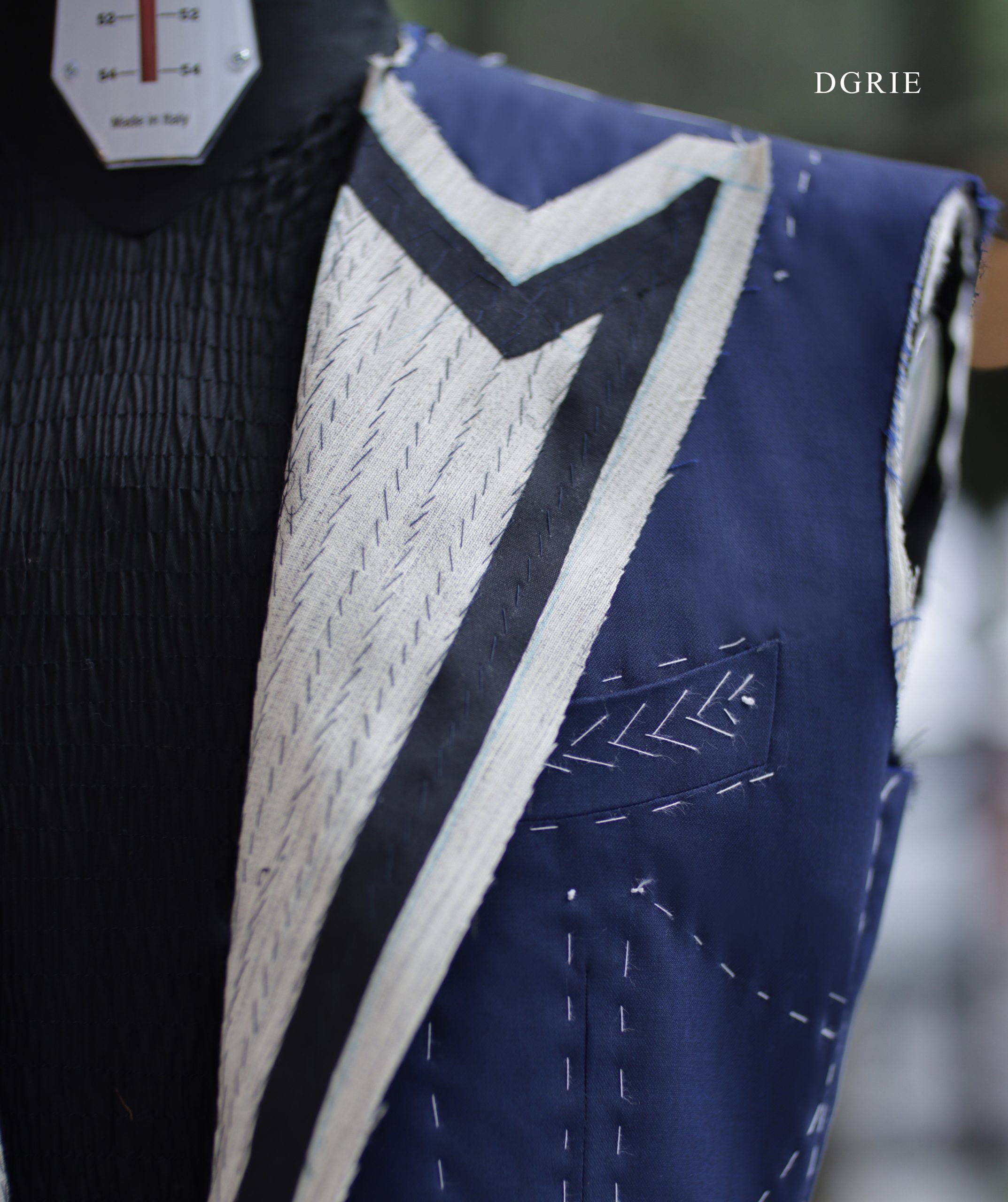 ตัดสูทหางม้า DGRIE NAVY BLUE FULL CANVAS SUITS