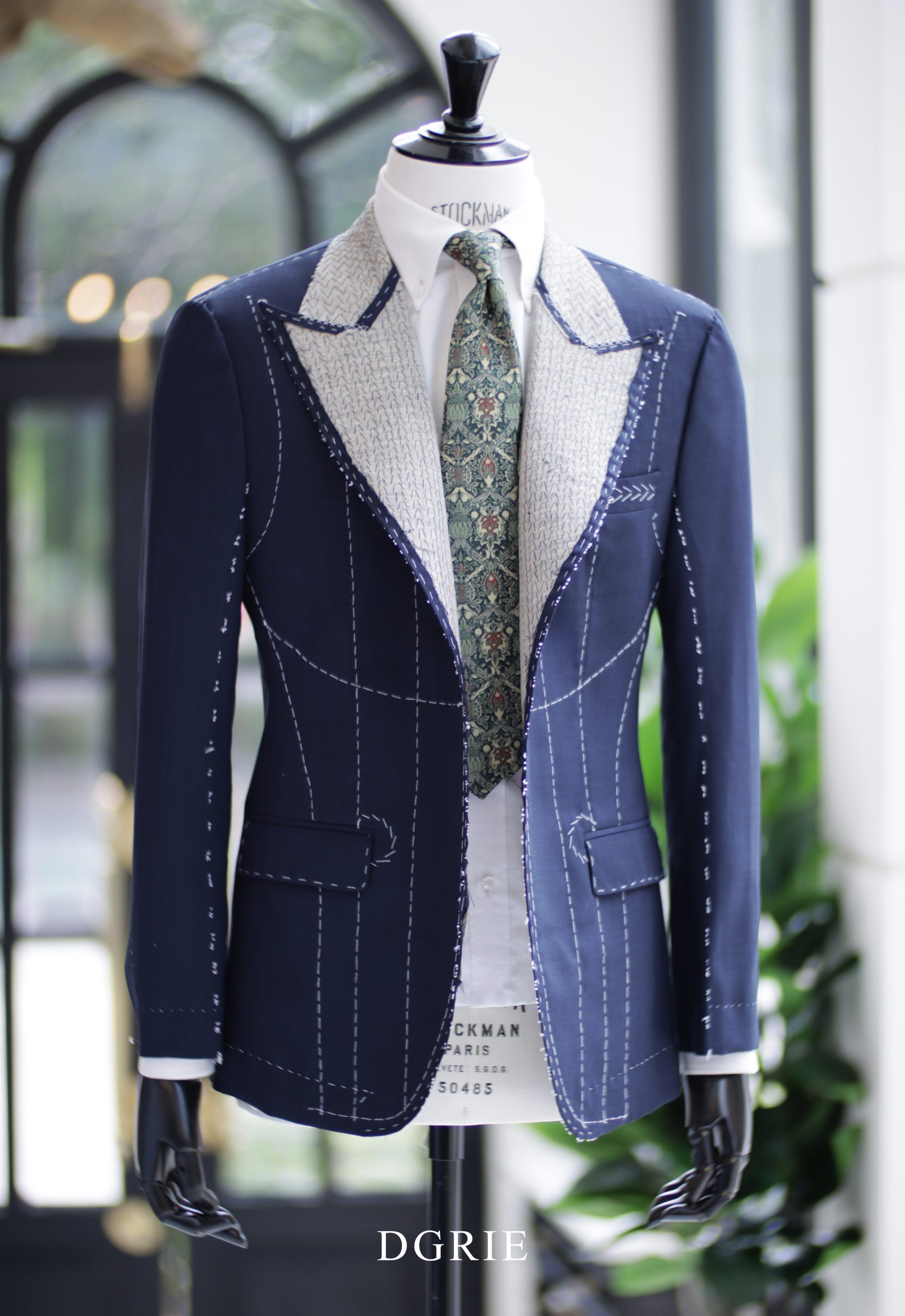 ตัดสูทหางม้า ปกแหลม DGRIE Fitting Peak Lapel Full Canvas Suit