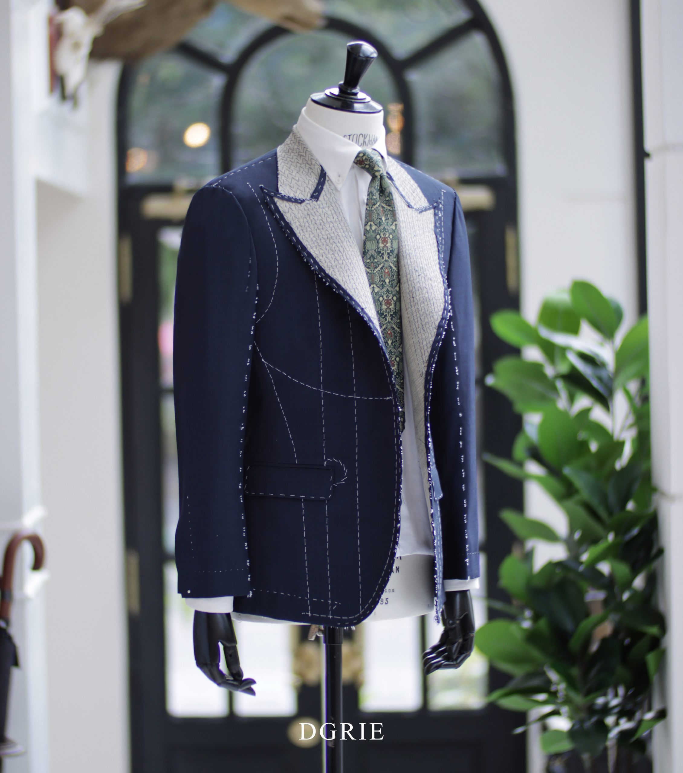 ตัดสูทหางม้า ปกแหลม DGRIE Fitting Peak Lapel Full Canvas Suit