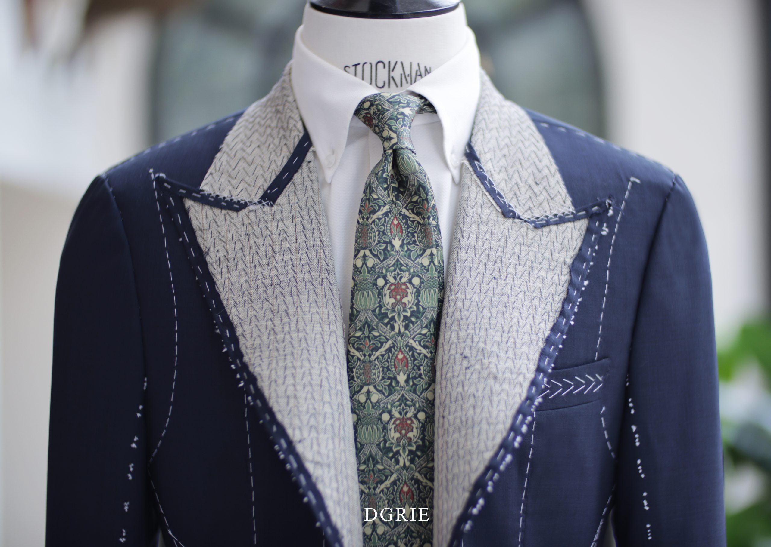 ตัดสูทหางม้า ปกแหลม DGRIE Fitting Peak Lapel Full Canvas Suit