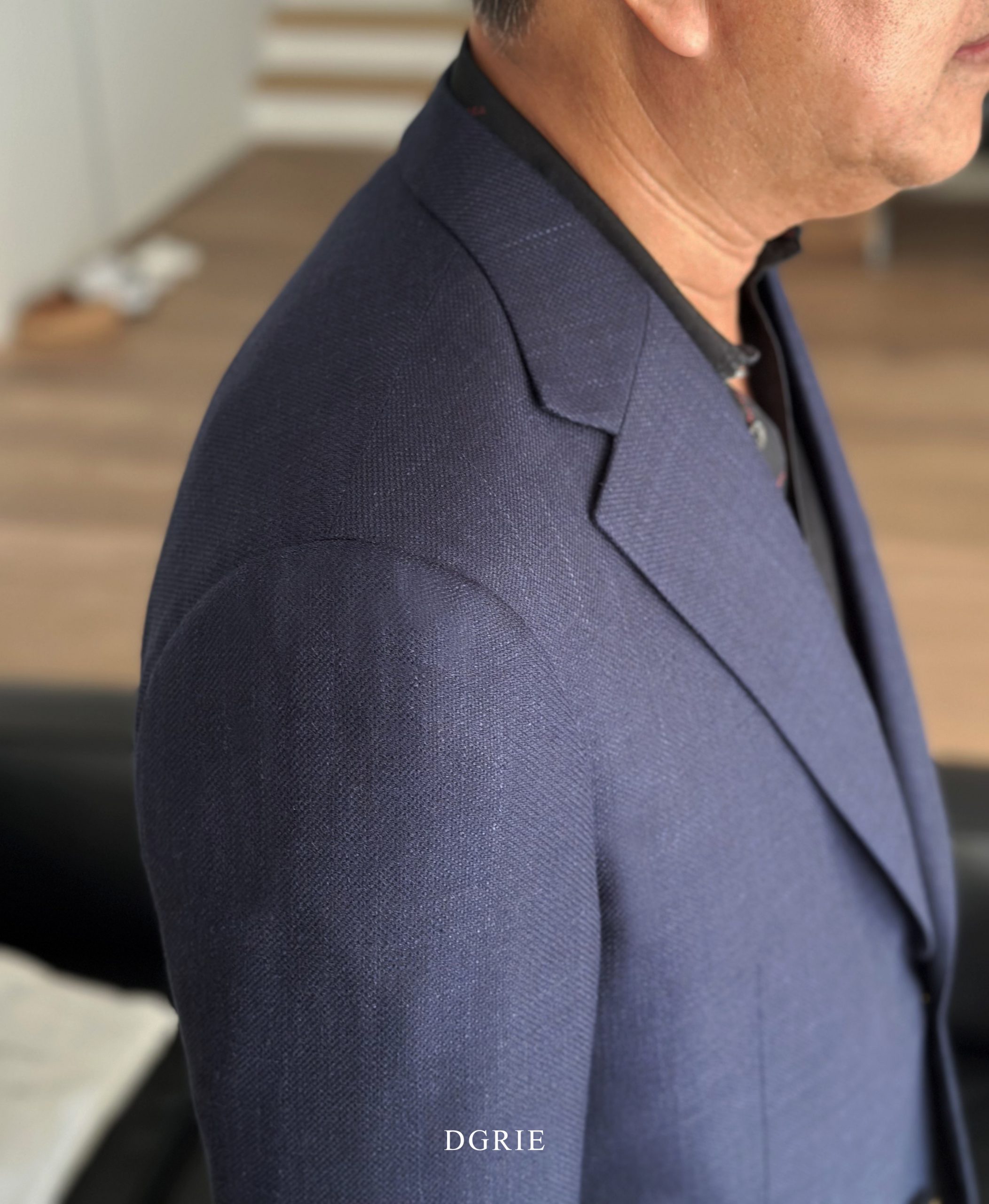 ตัดสูทสีกรม ลายผ้า Italy Wool Hopsack Silk