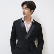 กรณ์ ศิริสรณ์ - korns | Super Black Tuxedo