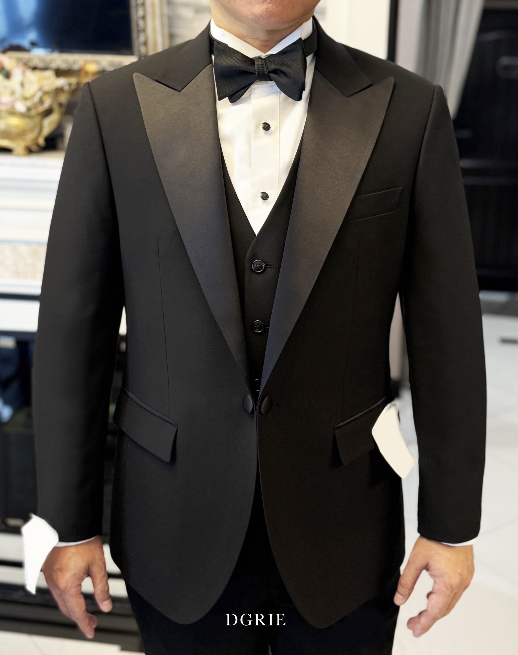 ตัดสูท DGRIE CLASSIC SUPER BLACK TUXEDO