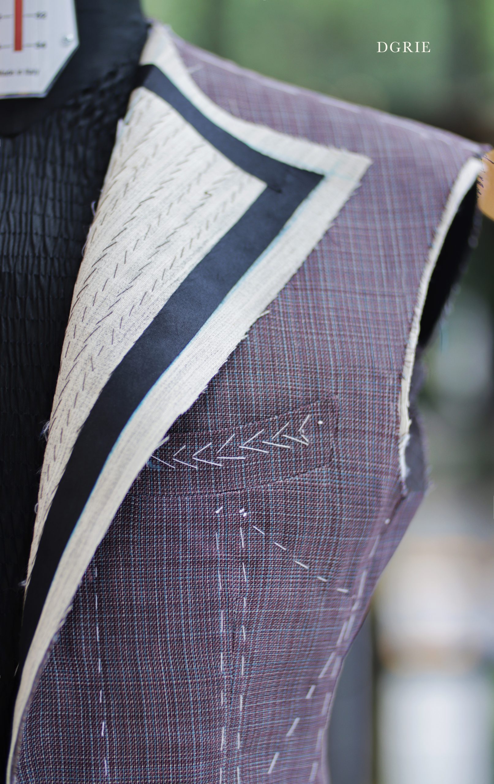 ตัดสูทหางม้า DGRIE FULL CANVAS SUITS Red Brown