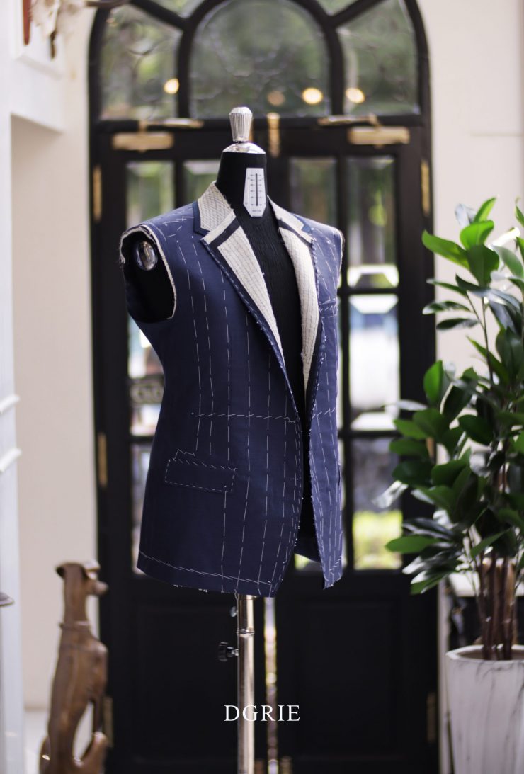ตัดสูทหางม้า DGRIE NAVY Full Canvas Suits By Hand