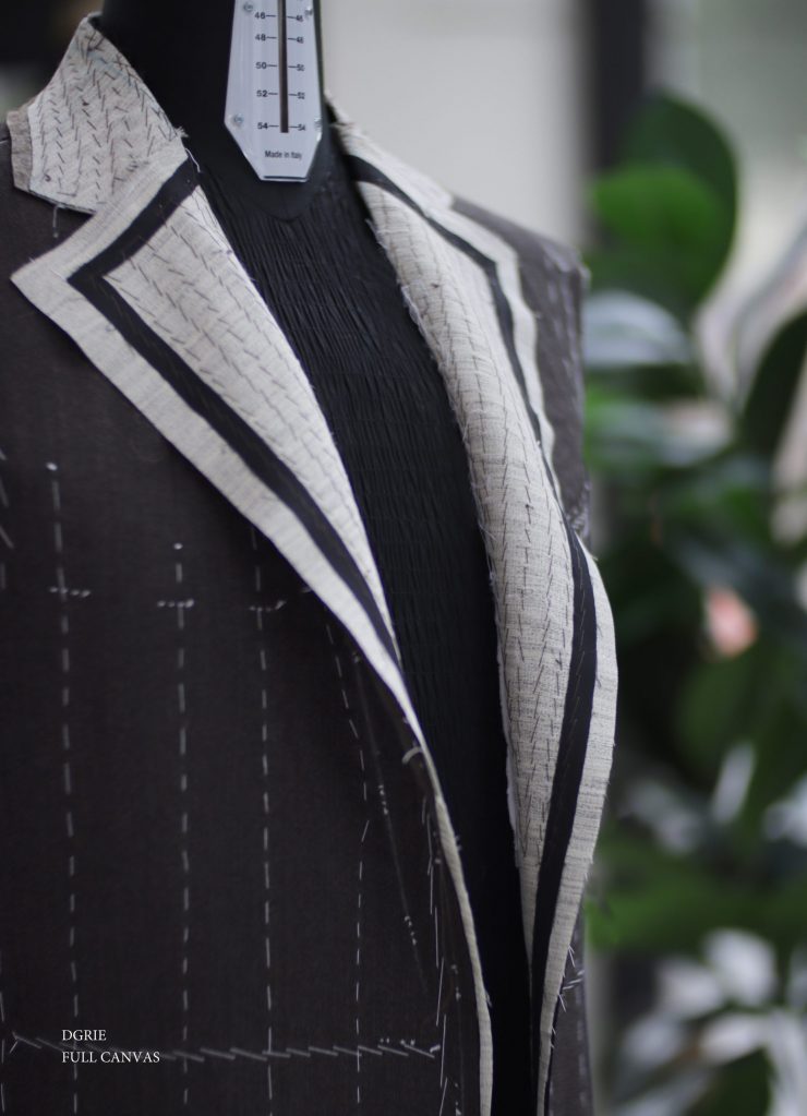 ตัดสูทหางม้า สีน้ำตาล Fitting Brown Suits Classic Lapel