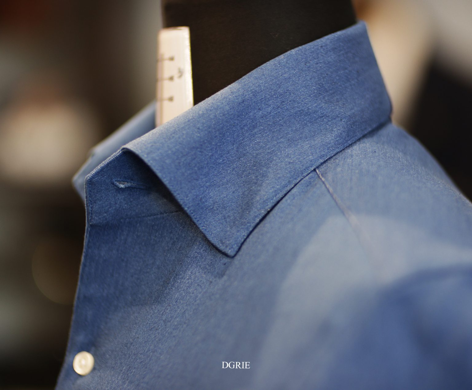 เสื้อเชิ้ตยีนส์ DENIM CUSTOM ONE PIECE COLLAR SHIRT