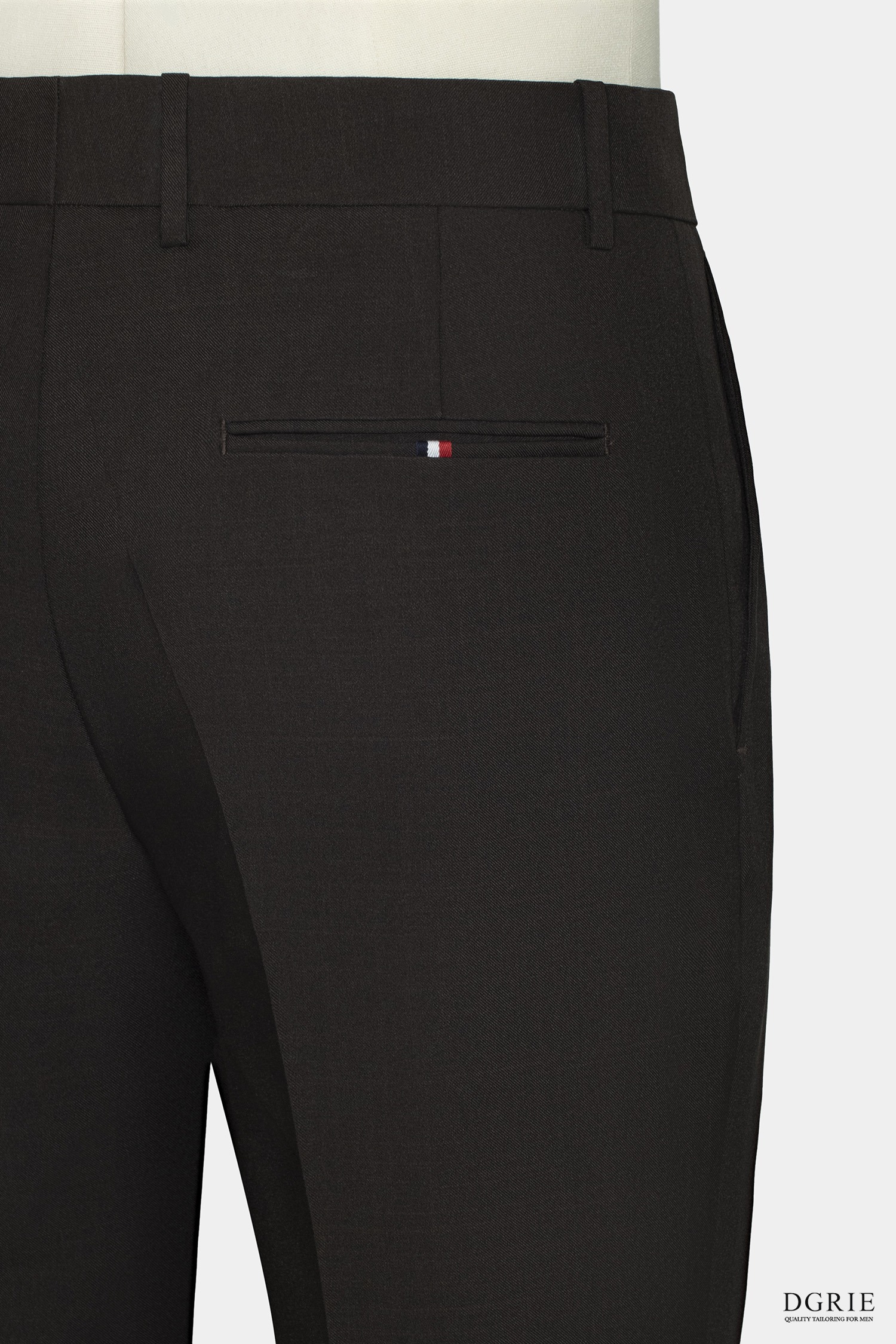 กางเกง DGRIE PLAY - Slim-fit Dark Brown Pants