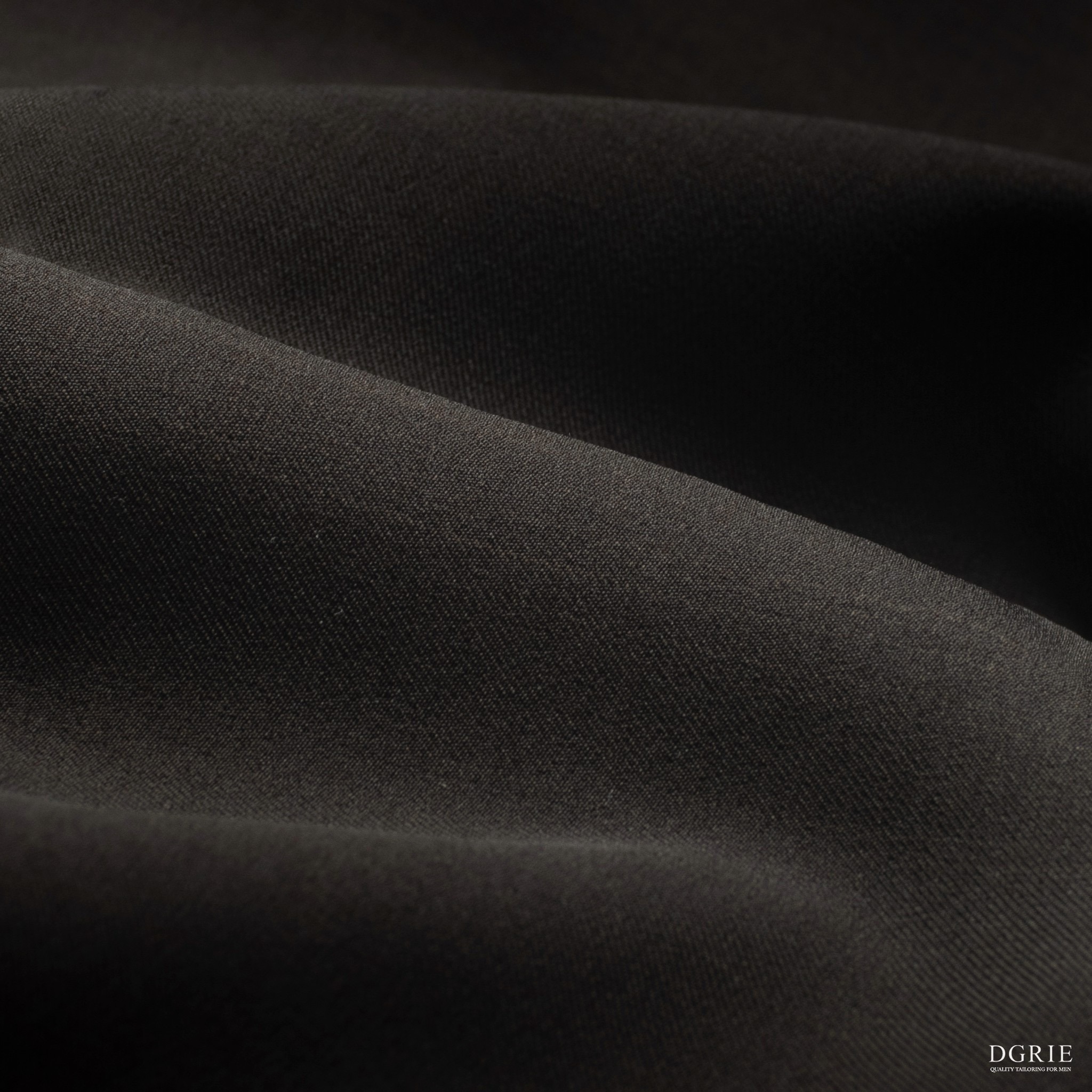 กางเกง DGRIE PLAY - Slim-fit Dark Brown Pants