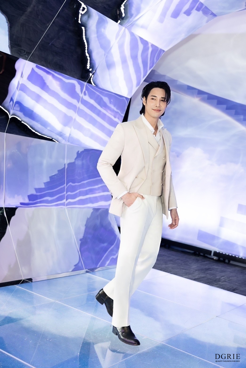 DGRIE Spotlight : Denkhun Vintage Beige Double-Breasted Blazers