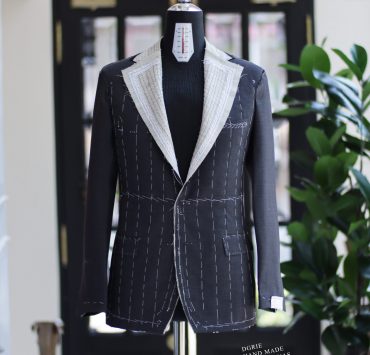 ตัดสูทหางม้า Grey Full Canvas Suits สีเทาโครงงสร้างหางม้า