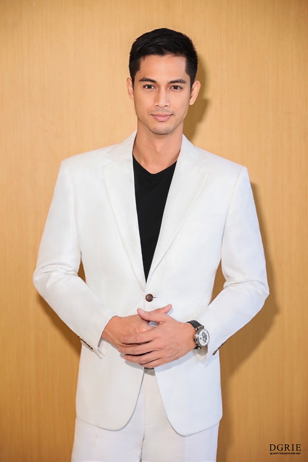 DGRIE Spotlight: Dom Corilla Slim Fit White Linen Suit