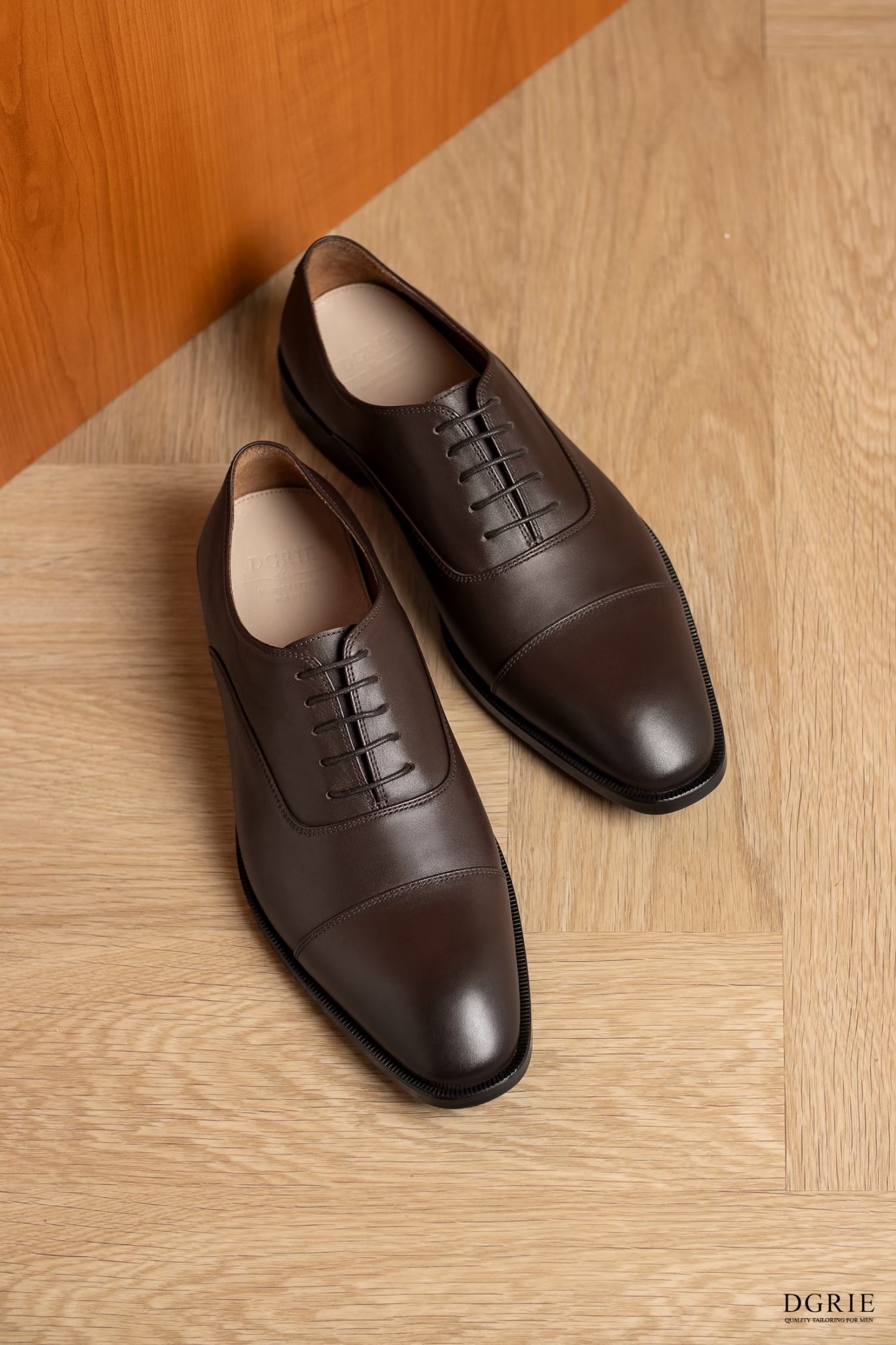 รองเท้าหนัง สีน้ำตาลเข้ม DGRIE Brown Round Cap Toe Oxford Shoe II