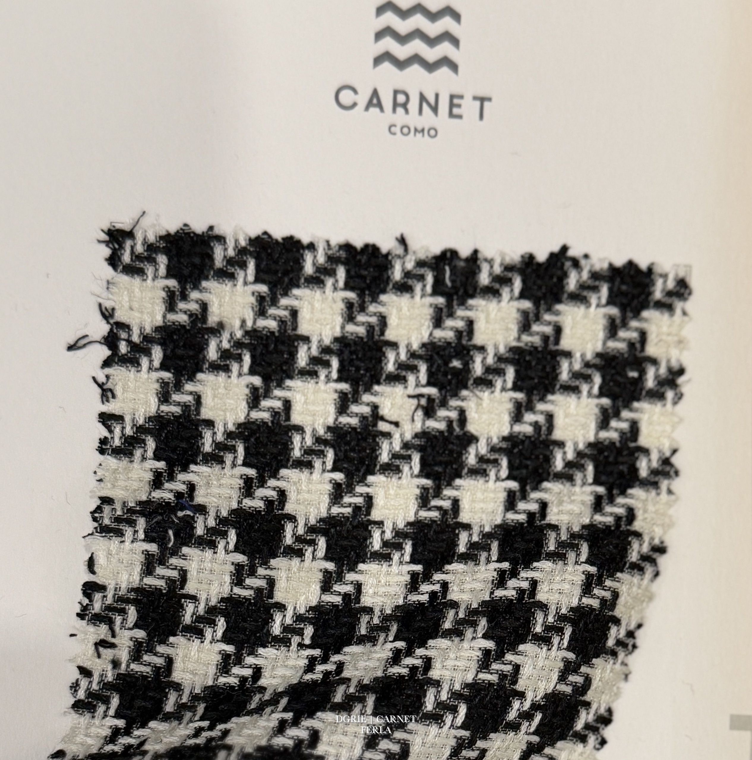 DGRIE - ตัดสูทผ้า Carnet Ferla summer