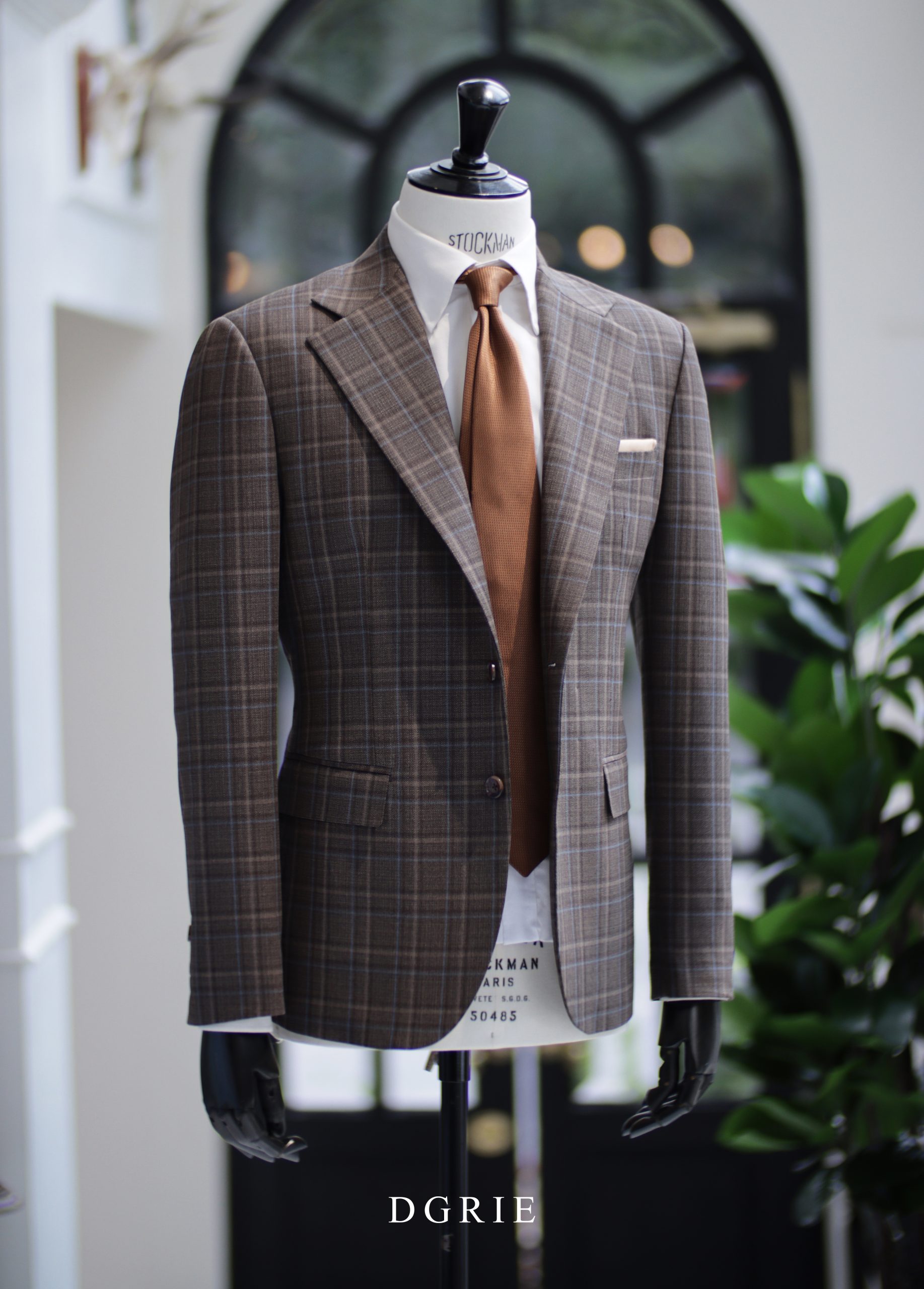ร้านตัดสูท DGRIE Window Brown Classic Jacket Suit