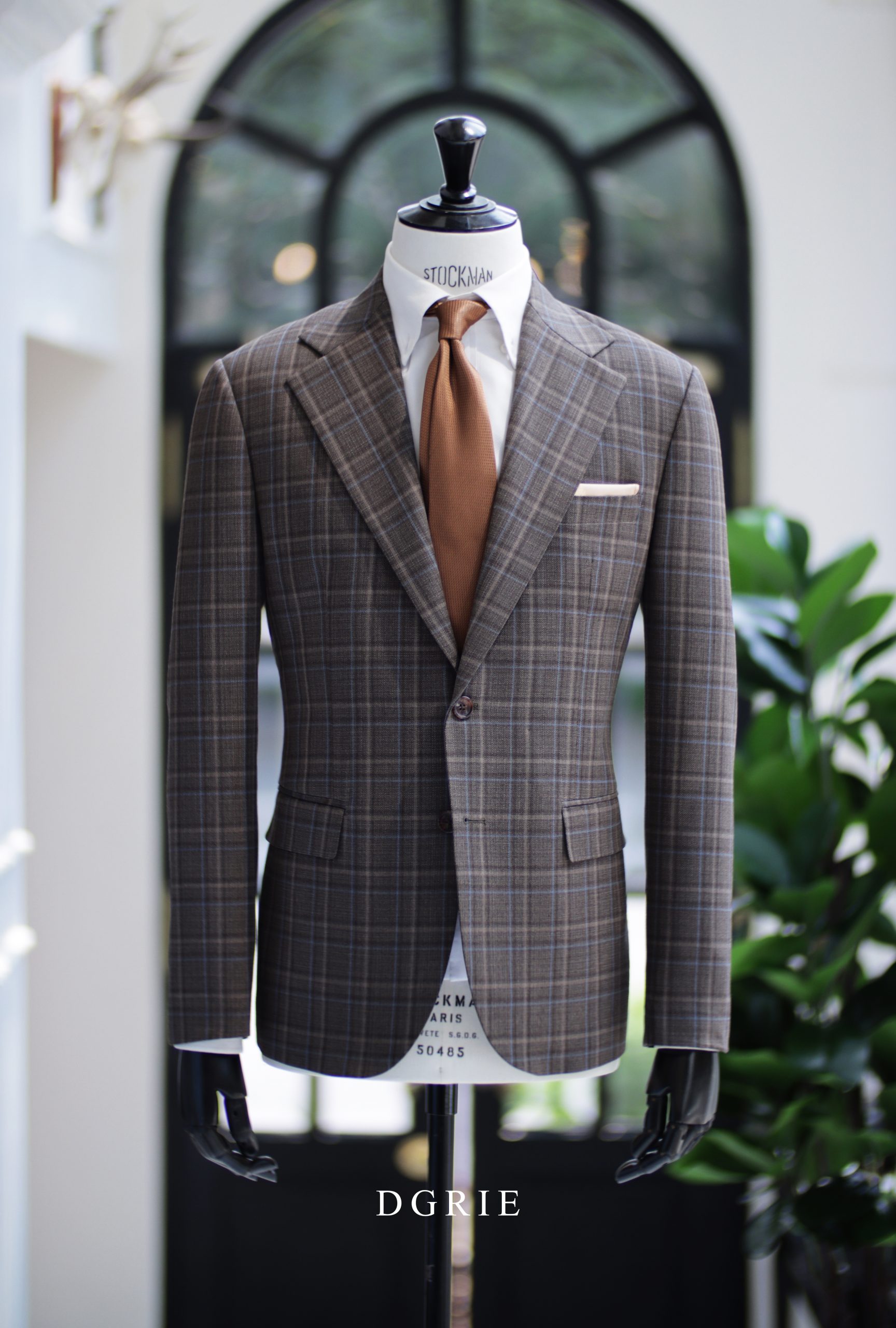 ร้านตัดสูท DGRIE Window Brown Classic Jacket Suit