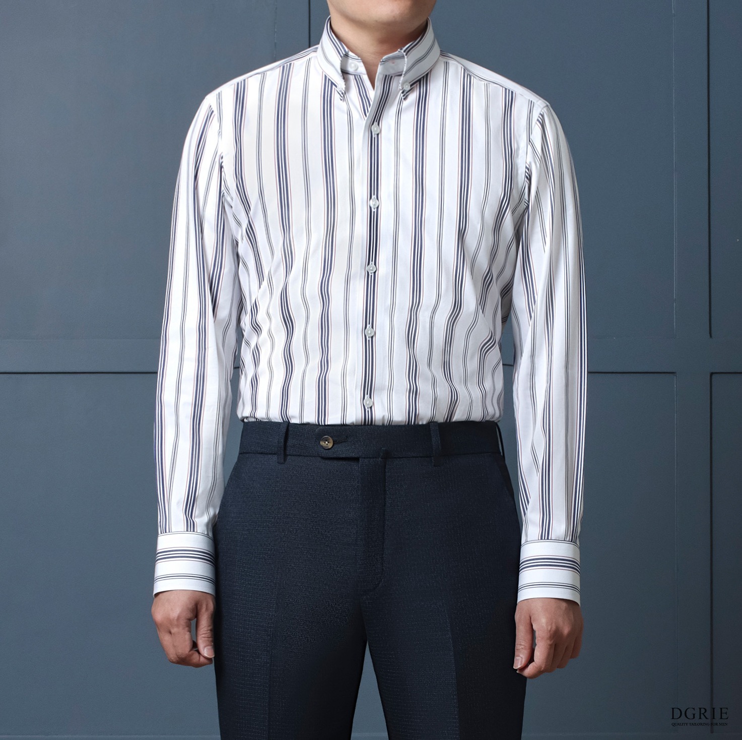 เสื้อเชิ้ตลายทาง Three tone Vertical Stripes Shirt