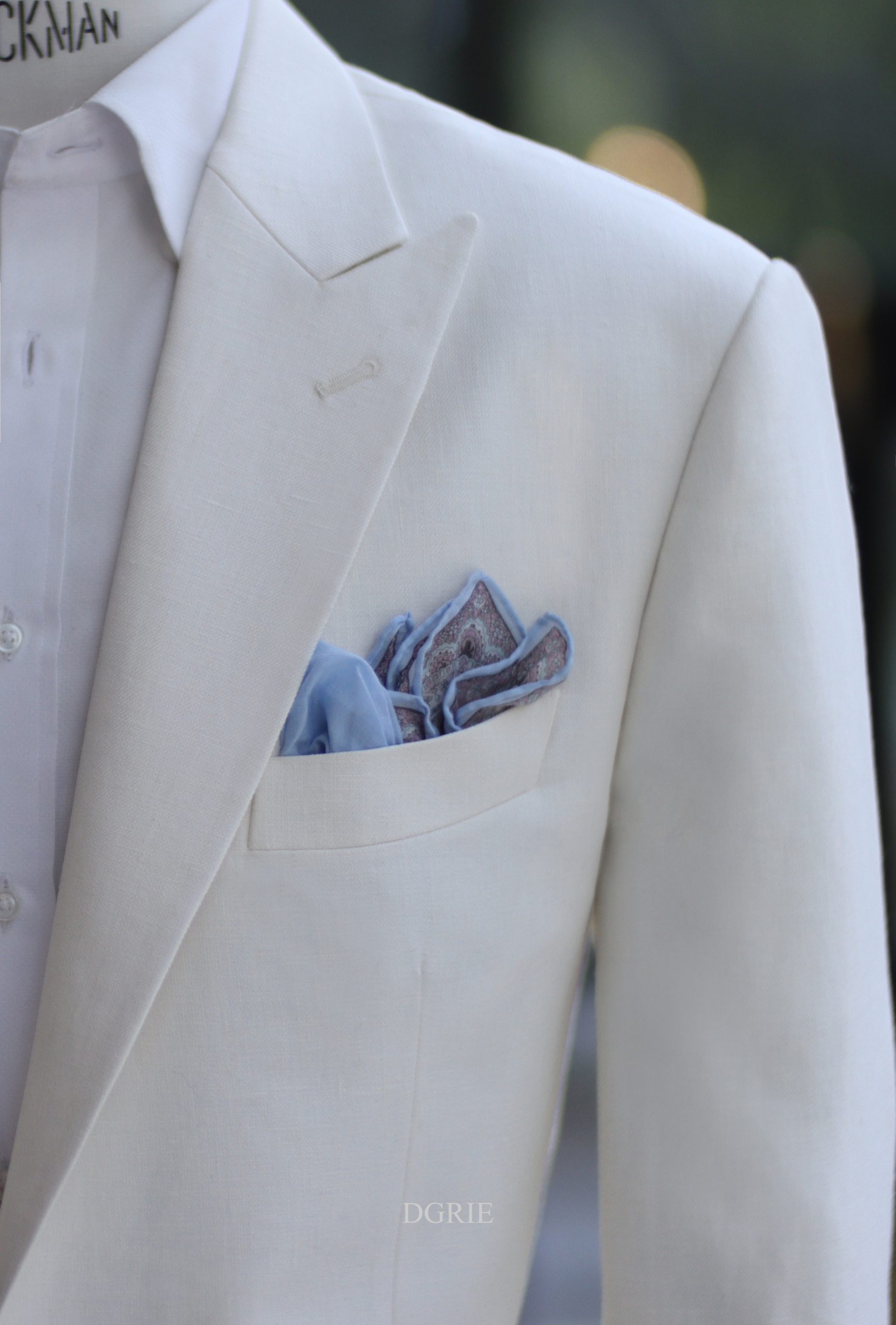 ตัดสูทลินิน DGRIE Ivory White Linen Smart Jacket / Peak Lapel