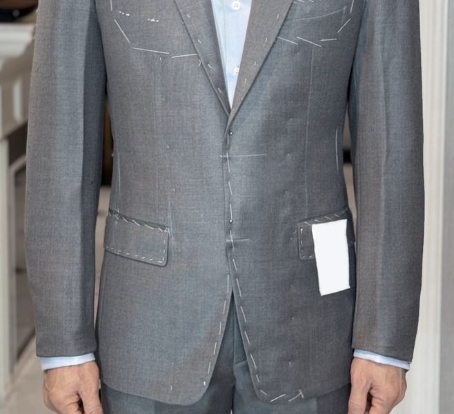 ตัดสูทสีเทา Fitting British Medium Grey Suits