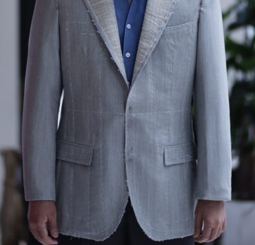 ตัดสูทหางม้า Fitting Light Silver Grey High-twist Full Canvas Suits