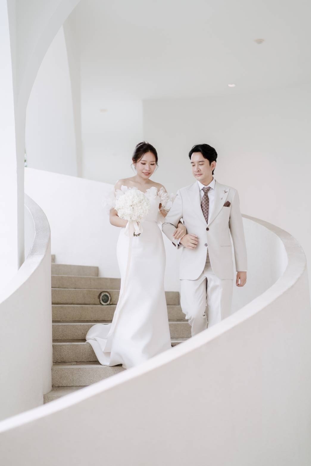 2 Cream wedding suits ตัดสูทโทนสีครีม