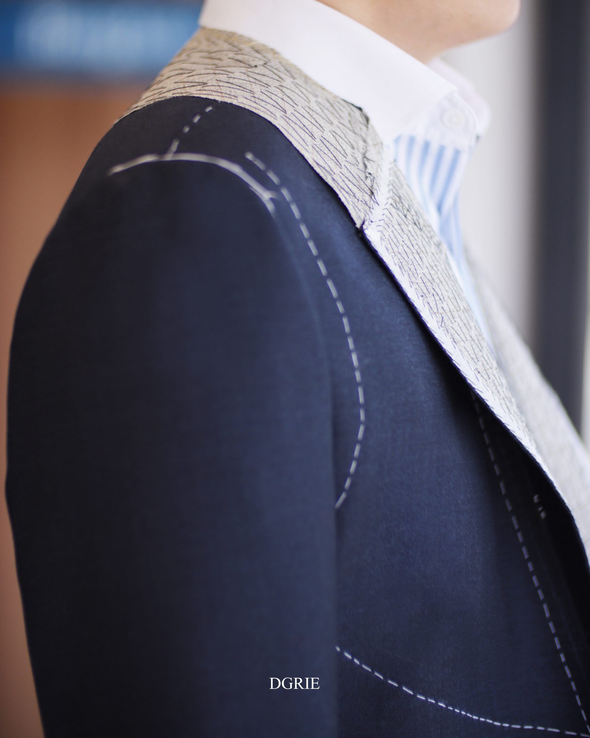 ตัดสูทหางม้า DGRIE Fitting Navy Full Canvas Suits