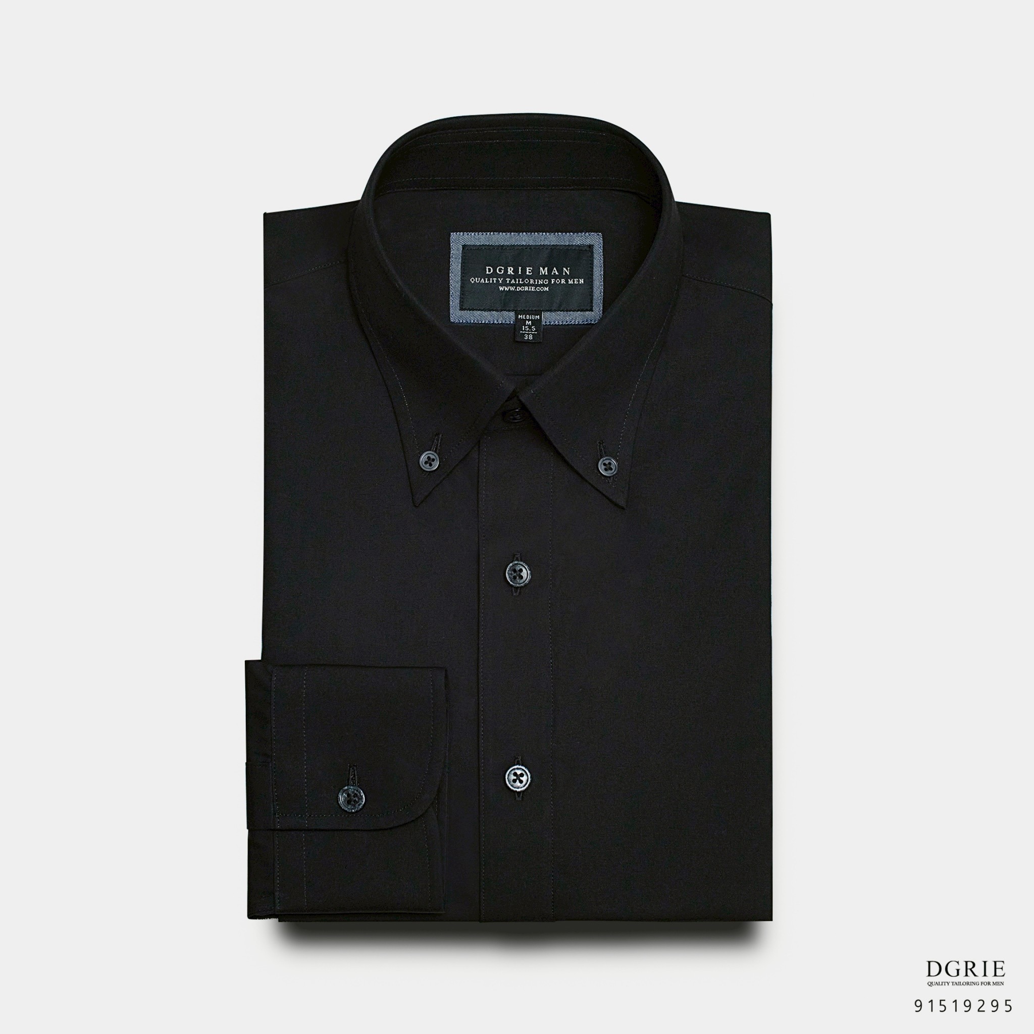 เสื้อเชิ้ตสีดำ Pure black wrinkle-free classic button-down shirt